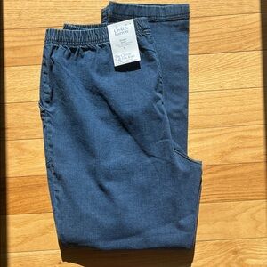 Croft & Barrow The Classic Pull-On Jean. Navy blue. size XL brand new with tags
